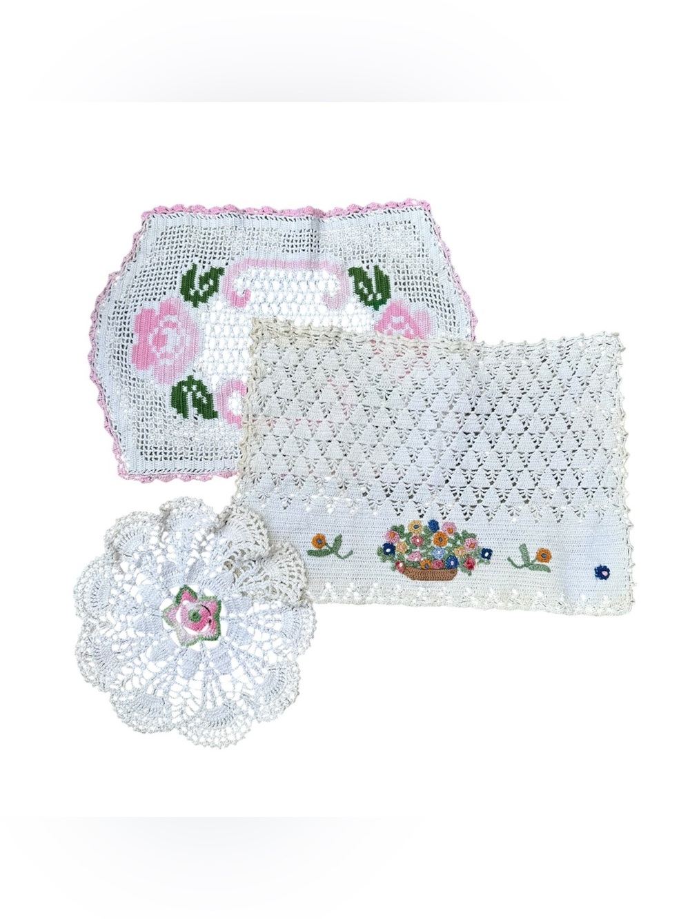 Vintage Hand Crochet Floral Doily Bundle – 3 Piece Cottagecore Set 🌸